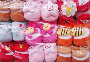 2012新款婴儿卡通棉鞋 秋冬暖心守护，宝宝学步好伴侣